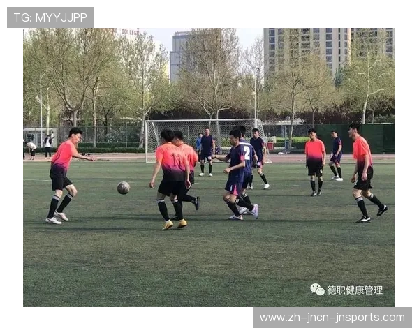 足球运动员的健康管理与恢复方法